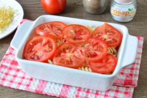 Запеканка из макарон с помидорами и сыром Запеканка из макарон с помидорами и сыром