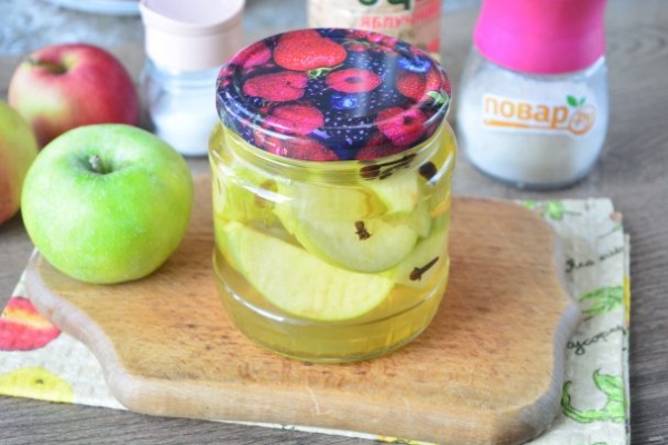 Маринованные яблоки на зиму без стерилизации Маринованные яблоки на зиму без стерилизации