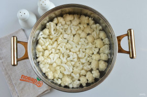 Салат с цветной капустой и сыром Салат с цветной капустой и сыром