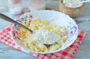 Сырники с черносливом Сырники с черносливом