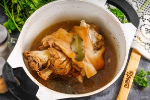 Свиная рулька в вине Свиная рулька в вине