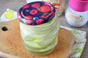 Маринованные яблоки на зиму без стерилизации Маринованные яблоки на зиму без стерилизации