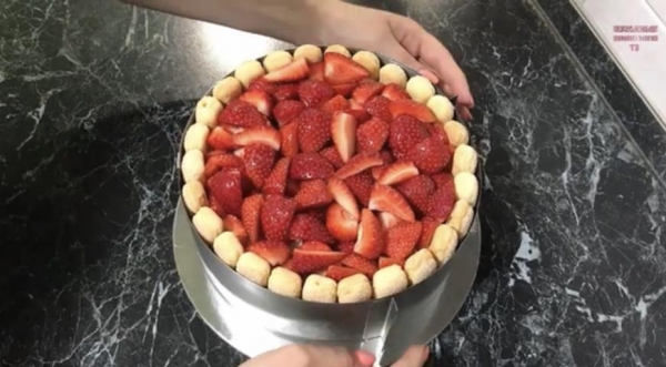 Клубничный торт без выпечки, пошаговый рецепт с фото Клубничный торт без выпечки, пошаговый рецепт с фото