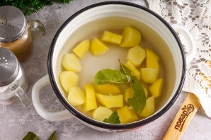 Молочный суп с капустой и картофелем Молочный суп с капустой и картофелем