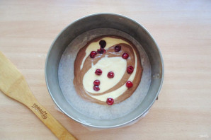 Пирог "Зебра" с вишней Пирог "Зебра" с вишней