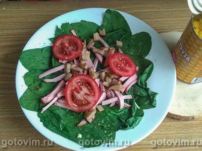 Завтрак из яиц со шпинатом, ветчиной и сыром в микроволновой печи Завтрак из яиц со шпинатом, ветчиной и сыром в микроволновой печи