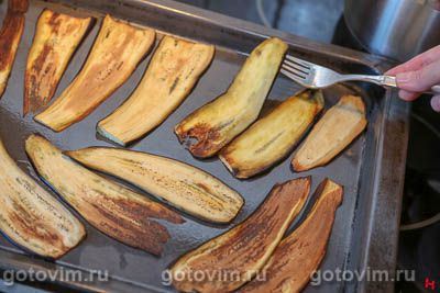 Запеканка из кабачков и баклажанов под хрустящей сырной корочкой Запеканка из кабачков и баклажанов под хрустящей сырной корочкой