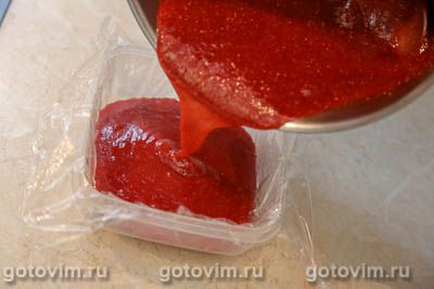 Клубника, протертая с сахаром 