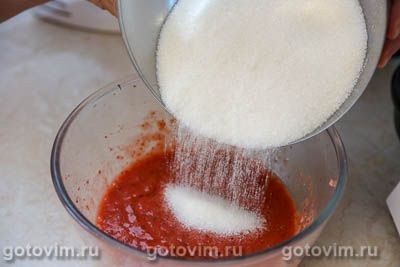 Клубника, протертая с сахаром с апельсинами (без варки) Клубника, протертая с сахаром с апельсинами (без варки)