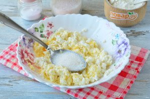 Сырники с черносливом Сырники с черносливом