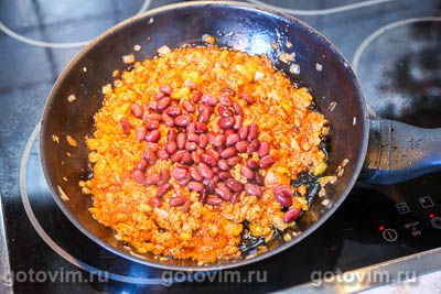 Булочки, фаршированные мясом с фасолью и перцем чили по-мексикански Булочки, фаршированные мясом с фасолью и перцем чили по-мексикански