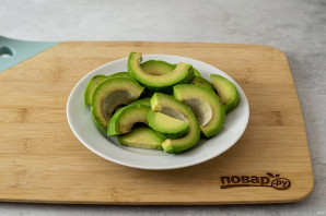 Маринованный авокадо