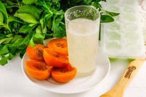 Коктейль "Беллини" Коктейль "Беллини"