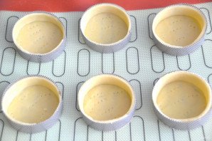 Тарталетки со взбитыми сливками