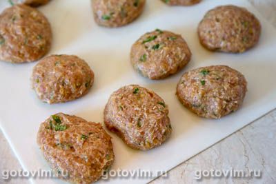 Мясные колеты из свинины с нутом Мясные колеты из свинины с нутом