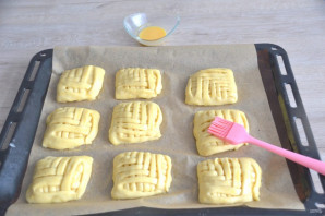 Бриошь с кремом "Патисьер"