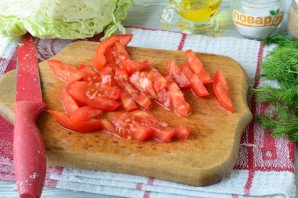 Салат с капустой, ветчиной и сухариками Салат с капустой, ветчиной и сухариками