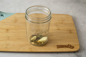 Маринованные огурцы с крыжовником Маринованные огурцы с крыжовником