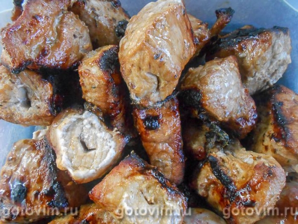 Шашлык из говядины в маринаде в смеси апельсина, лайма и грейпфрута Шашлык из говядины в маринаде в смеси апельсина, лайма и грейпфрута