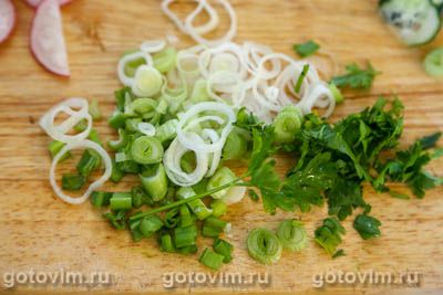 Салат из редиса, огурца и козьего сыра Салат из редиса, огурца и козьего сыра