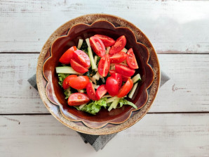 Салат с курицей и имбирем