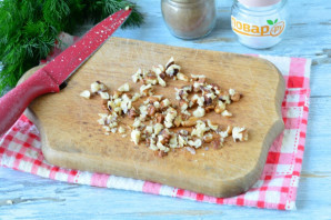 Куриная печень с грецкими орехами Куриная печень с грецкими орехами