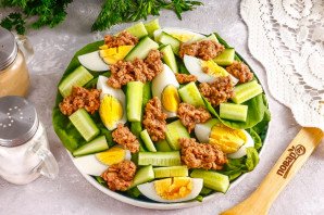 Низкокалорийный салат с тунцом Низкокалорийный салат с тунцом