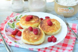 Сырники с черносливом Сырники с черносливом