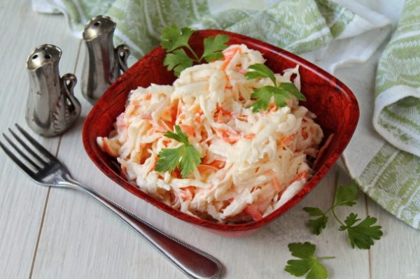 Салат из дайкона со сметаной Салат из дайкона со сметаной