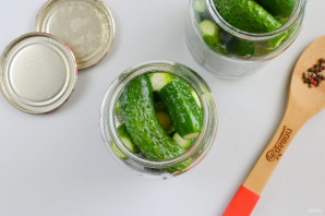 Сладкие маринованные огурцы на зиму Сладкие маринованные огурцы на зиму