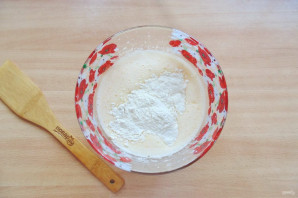 Пирог "Зебра" с вишней Пирог "Зебра" с вишней