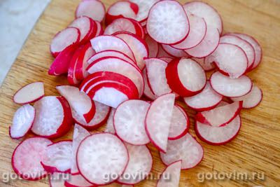 Салат из редиса, огурца и козьего сыра Салат из редиса, огурца и козьего сыра