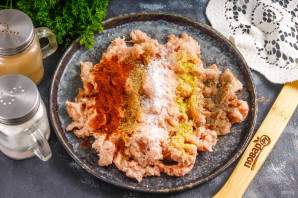 Люля-кебаб из баранины и курицы Люля-кебаб из баранины и курицы