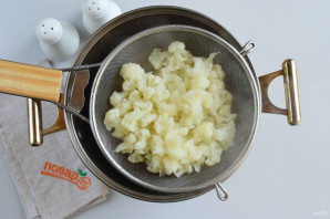 Салат с цветной капустой и сыром Салат с цветной капустой и сыром