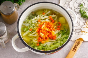 Молочный суп с капустой и картофелем Молочный суп с капустой и картофелем