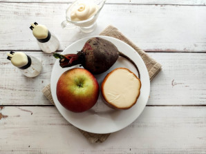 Копченый салат из свеклы Копченый салат из свеклы