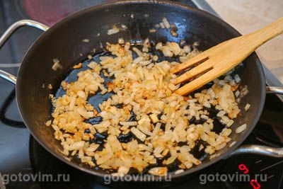 Мексиканский салат из нута, фасоли и лука