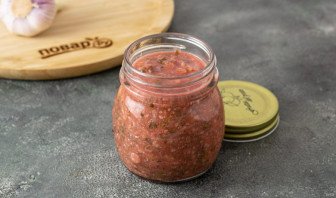 Соус "Ткемали" с грецкими орехами Соус "Ткемали" с грецкими орехами