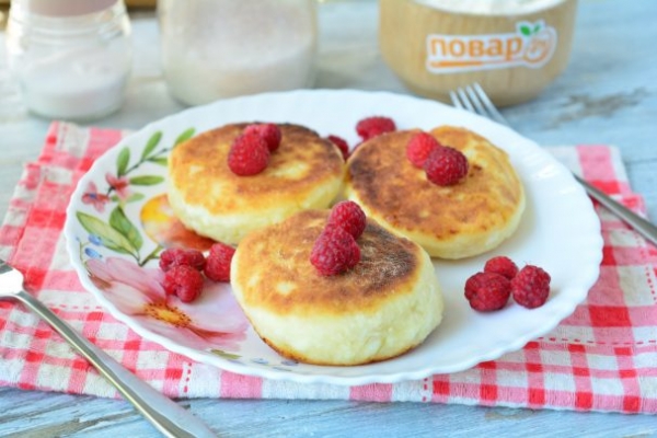 Сырники с черносливом Сырники с черносливом