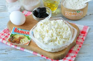 Сырники с черносливом Сырники с черносливом