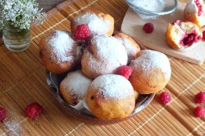 Пончики с малиной Пончики с малиной