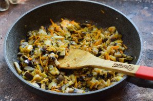 Овощное рагу с рисом и баклажанами Овощное рагу с рисом и баклажанами