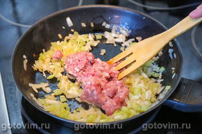 Булочки, фаршированные мясом с фасолью и перцем чили по-мексикански Булочки, фаршированные мясом с фасолью и перцем чили по-мексикански