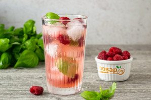 Малиновый лимонад с базиликом Малиновый лимонад с базиликом