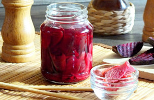 Маринованный имбирь со свеклой Маринованный имбирь со свеклой