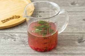 Малиновый лимонад с базиликом Малиновый лимонад с базиликом