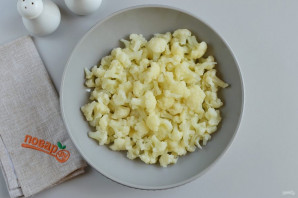 Салат с цветной капустой и сыром Салат с цветной капустой и сыром