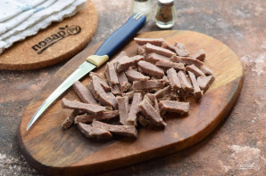 Салат с авокадо и языком Салат с авокадо и языком