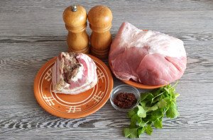 Рулет из свинины в ветчиннице Рулет из свинины в ветчиннице