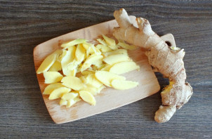 Маринованный имбирь со свеклой Маринованный имбирь со свеклой